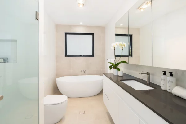 26-Warrawee-Avenue-Bathroom-scaled